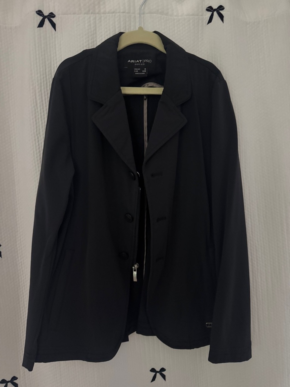 SOLD Ariat PRO Series Kids Black Show Jacket - 8